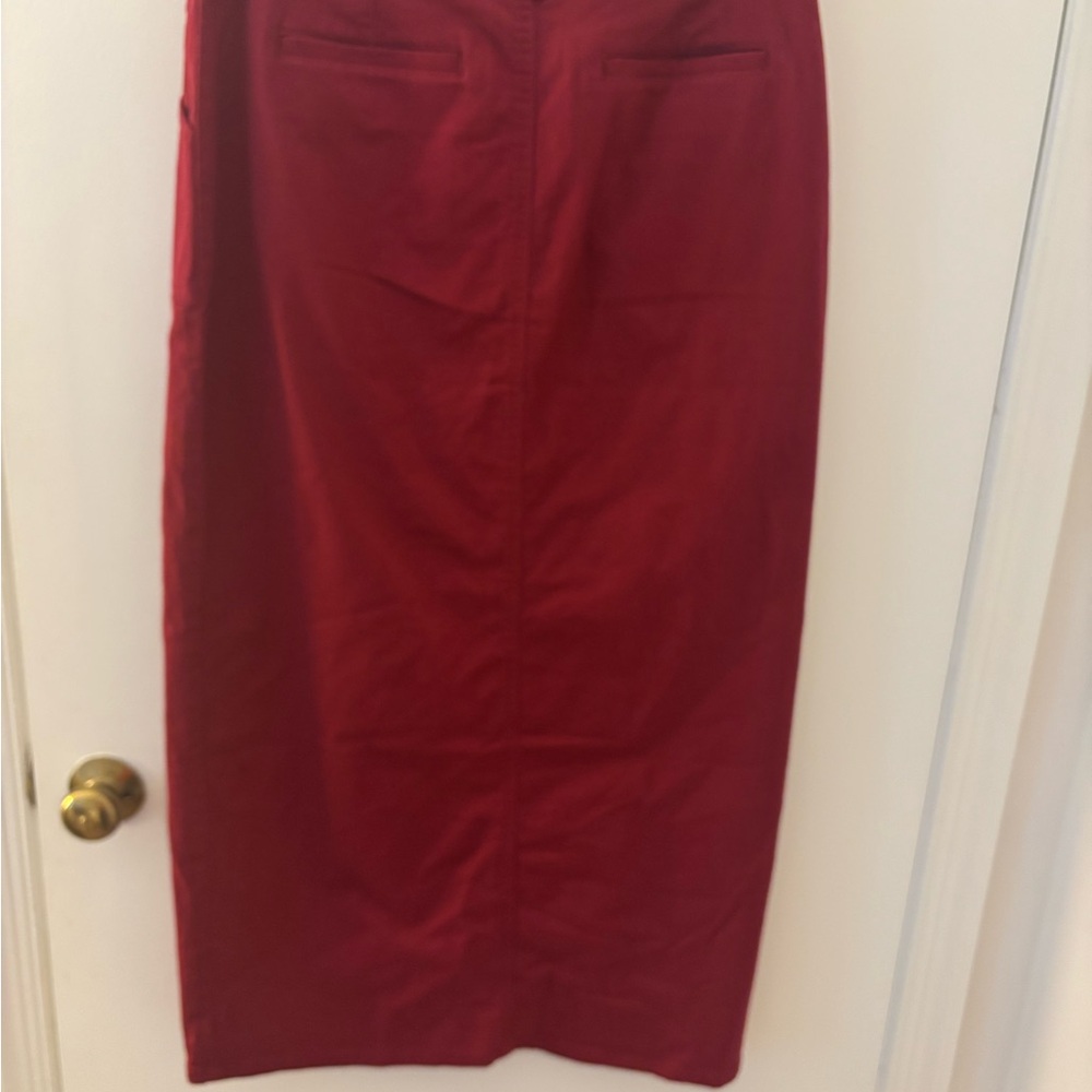 Red Button-Front Skirt - Picture 3 of 4